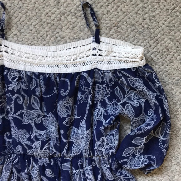 Dress - Picture 2 of 6